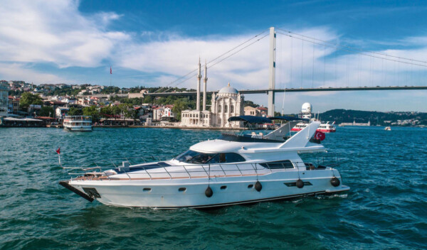 Cruise to The Ciragan Palace Kempinski Hotel Istanbul