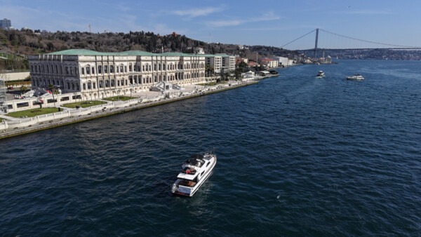 Cruise to The Ciragan Palace Kempinski Hotel Istanbul