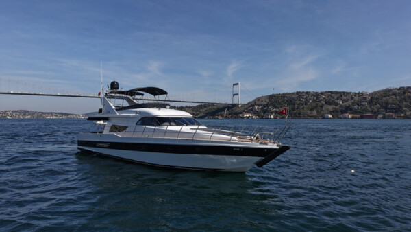 Luxury airport transfer yacht Cruise to The Ciragan Palace Kempinski Hotel Istanbul